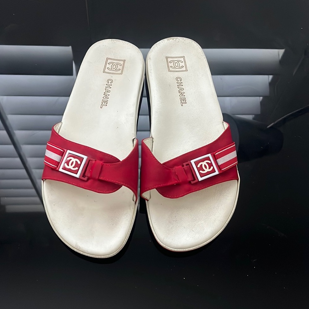 AUTHENTIC CHANEL sandals- used